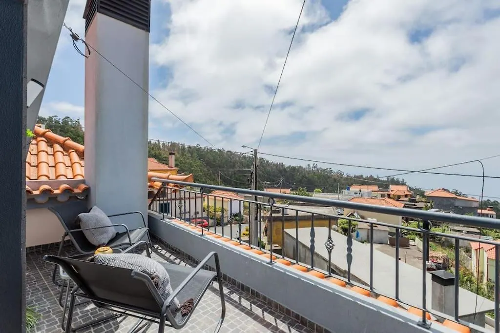 Dona Maria - Tronco Da Serra Campanario Portugal
